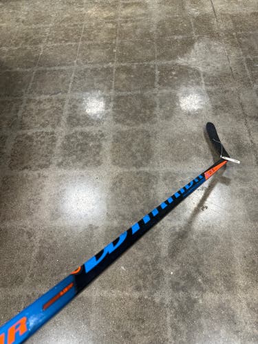 Senior Warrior Covert QRE 30 Hockey Stick Left Hand W71 75 Flex Pro Stock (Used)