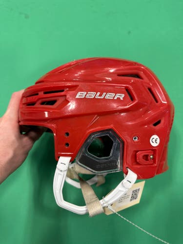 Red Medium Bauer Re-Akt 150 Helmet (Used)