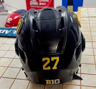 Michigan Wolverines Game-Used Hockey Bauer Re-Akt 3D Decals #27 BIG10 Helmet Pro Stock