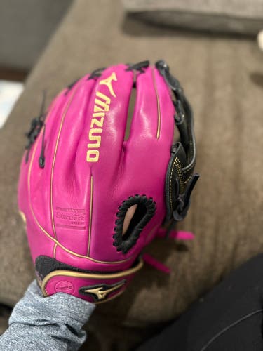 2025 Mizuno MVP Prime RH Infield Softball Glove 12" (New)