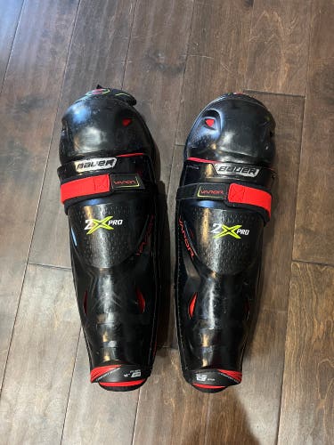 Senior Bauer Vapor 2X Pro 16" Shin Pads (Used)
