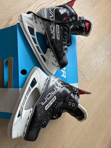 2021 Bauer Vapor X3.7 Hockey Skates Extra Wide Width 6.5 (Used)