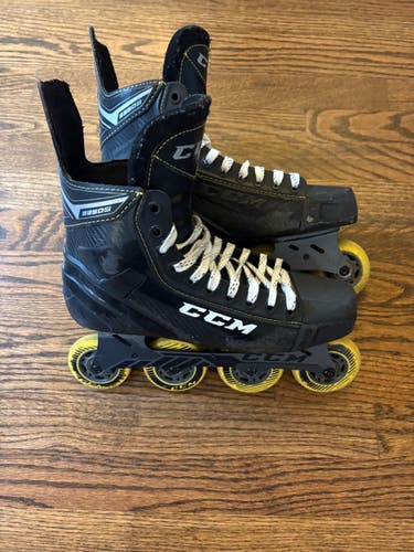 CCM Inline Skates Regular Width Size 9 (Used)