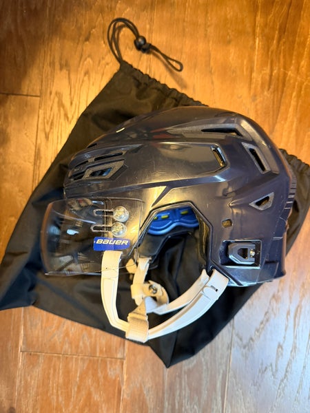 Medium Bauer Re-Akt 150 Helmet Pro Stock (Used)Avs Team Stock- Bauer Short Visor