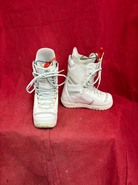 burton coco snowboard boots white DC Control evo component outsole. Burton Coco Snowboard Boot -