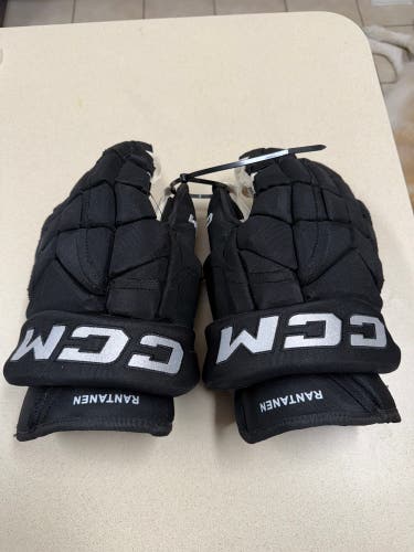 Mikko Rantanen NHL CCM Gloves 15" Pro Stock (Used)