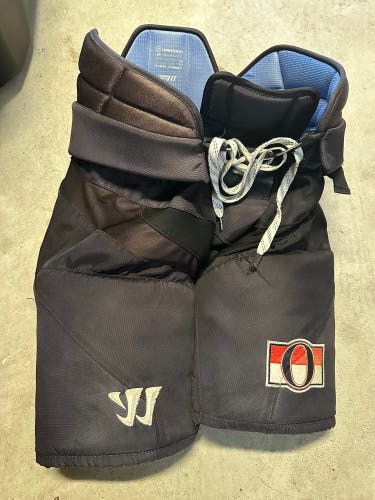 Men's Senior Medium Warrior Covert Pro Hockey Pants (Used)