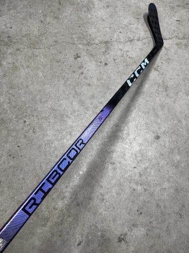 75 Flex P28 Senior CCM Trigger 8 Pro Left Hand Hockey Stick Pro Stock (Used)