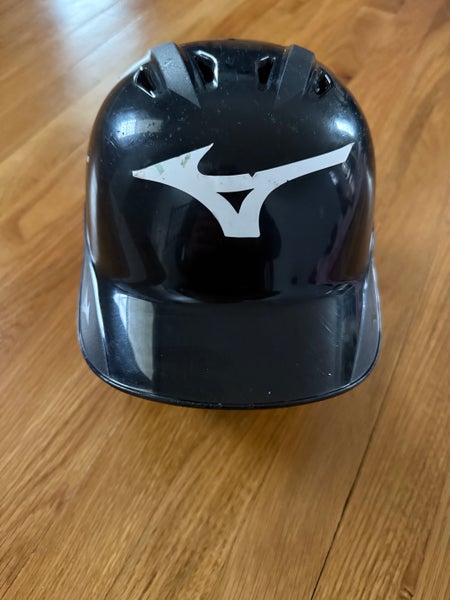 6 1/2 - 7 1/4 Mizuno MVP Batting Helmet Youth Batting Helmet (Used)