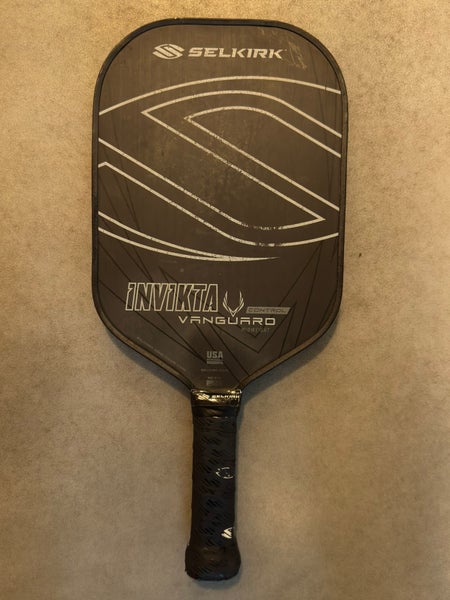 Black Selkirk Vanguard Pickleball Paddle (Used)