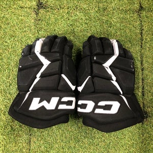 Junior CCM JetSpeed FT680 Gloves 12" (Used)