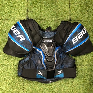 Large Intermediate Bauer X Shoulder Pads (Used)