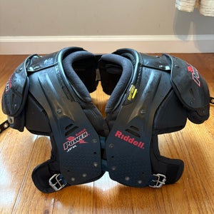 Medium Youth Riddell Power JPX Shoulder Pads (Used)