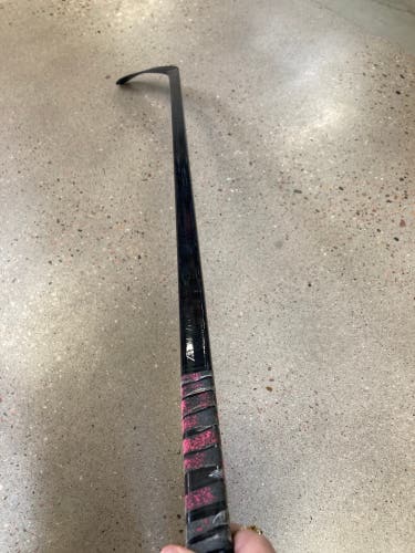 Senior Warrior Alpha LX2 Bravo Hockey Stick Right Handed W28 75 Flex (Used)
