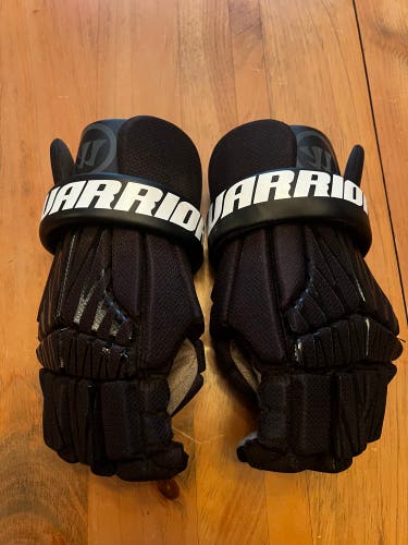 Warrior Burn Lacrosse Gloves (Used)