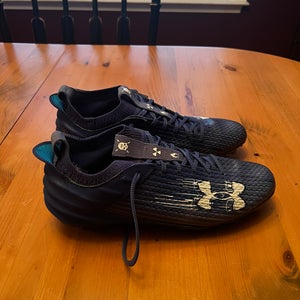 Blue Men's Size M 10.0 (W 11.0) Adult Under Armour Blur Mid Top Molded Cleats (Used)
