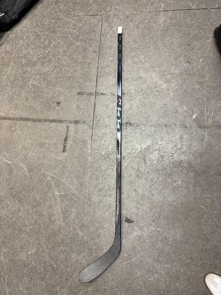 Senior CCM Ribcor Trigger 10 Pro Right Handed Hockey Stick P28 65 Flex (New)