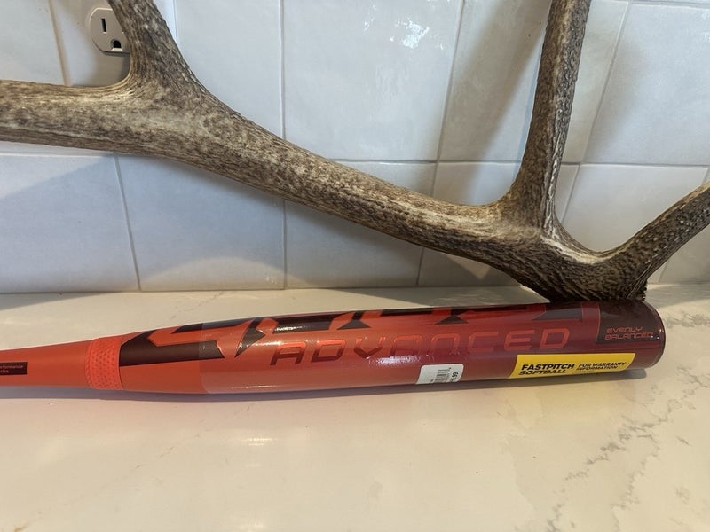 NIW 2026 Easton Ghost Advance 32/22 (-10) Fastpitch Softball Bat