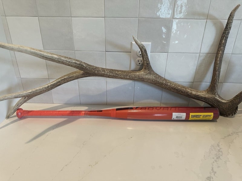 NIW 2026 Easton Ghost Advance 33/23 (-10) Fastpitch Softball Bat