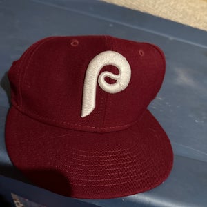 Men's 7 1/8 New Era Hat (Used)