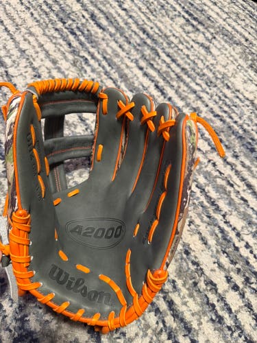 A2000 Gunnar Henderson Glove 11.75" NWOT