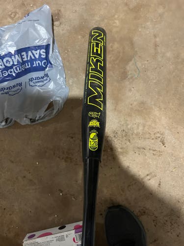 2021 Miken Last Call Bat (-8) 26 oz 34" (Used)