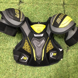 Small Youth Bauer Supreme 1S Shoulder Pads (Used)