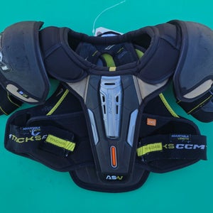 Medium Junior CCM Tacks AS-V Shoulder Pads (Used)