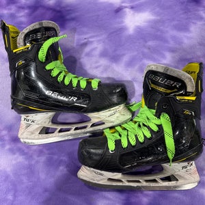 Senior Bauer Supreme M4 Hockey Skates 7.5 (Used)