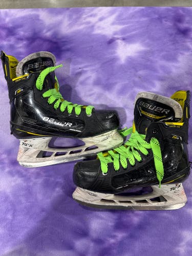 Senior Bauer Supreme M4 Hockey Skates 7.5 (Used)