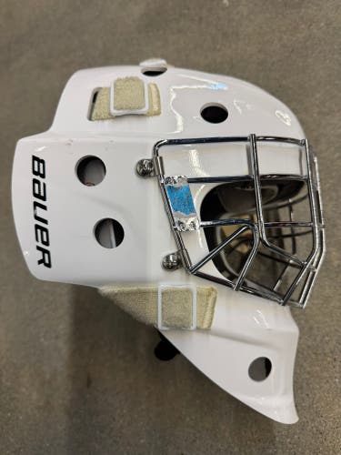 White Junior Bauer 930 Goalie Mask (Used)