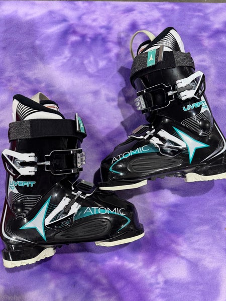 Mondo 24 & 24.5 Women's Atomic Live Fit 70 Ski Boots Soft Flex (Used)