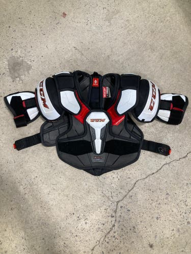 Junior Medium CCM JetSpeed FT4 Pro Shoulder Pads