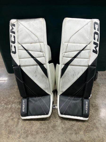 White 32"+1 Intermediate CCM EFlex 6.9 Goalie Leg Pads (Used)