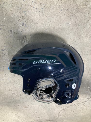 Medium Bauer Re-Akt 85 Helmet