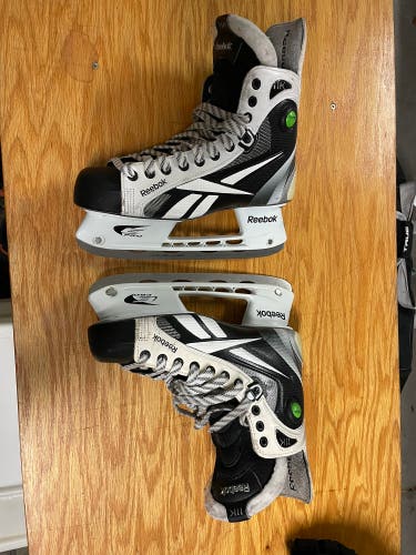 2010 Reebok 11K Pump Hockey Skates Regular Width 10 (Used)
