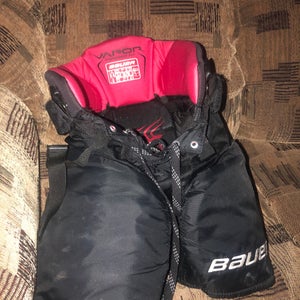 Junior Medium Bauer Vapor X800 Lite Hockey Pants (Used)