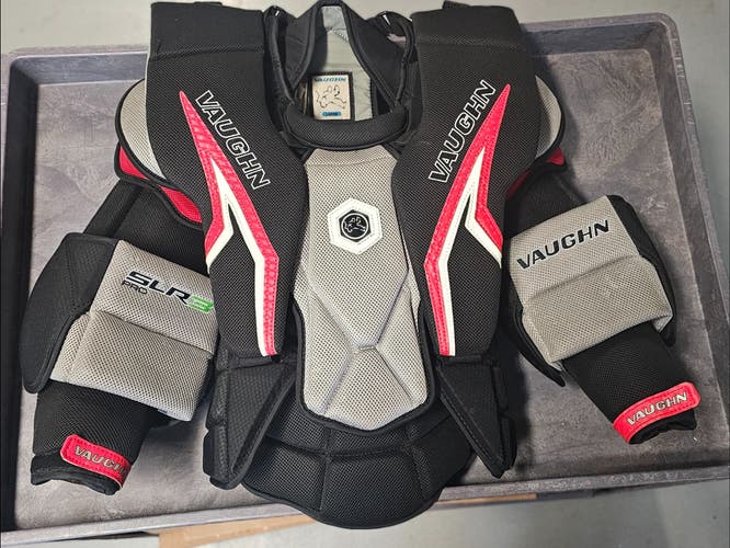 Large 2021 Vaughn SLR 3 Pro Goalie Chest Protector (Used)