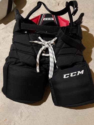 Junior Small CCM E1.5 Hockey Goalie Pants (Used)