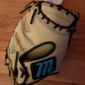 New Marucci Oxbow Series RHT catchers mitt/glove. 33.5”