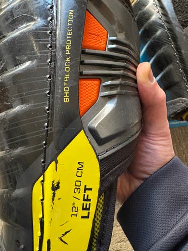 Junior CCM Tacks AS-V Pro 12" Shin Pads (Used)