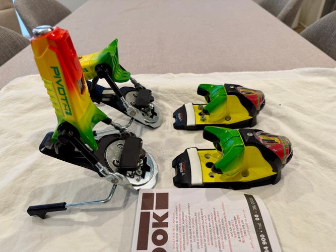 New Look Pivot 14 GW Forza 3.0 115 mm brake ski binding