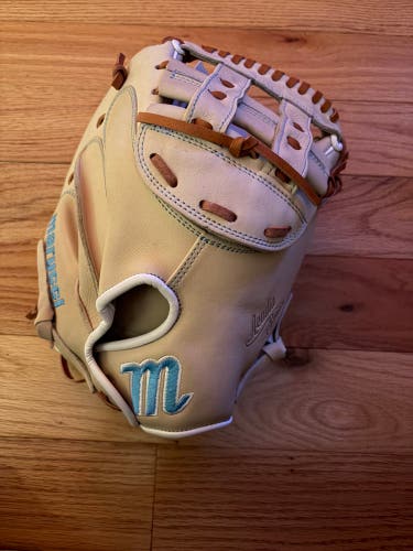 Marucci Acadia Series 33.5” Fastpitch softball Catcher's Glove RHT