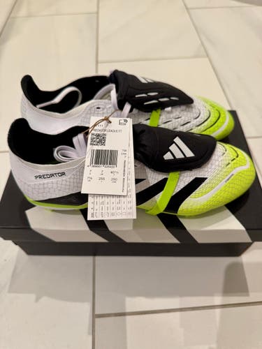 White Men's Size M 7.5 (W 8.5) Adidas Predator Elite FG Cleats (New)
