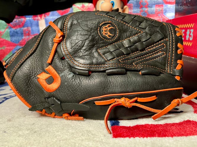 2024 DeMarini Insane RH Outfield Baseball Glove 14" (Used)