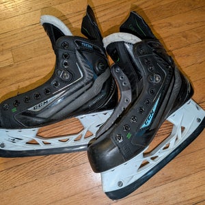 2019 CCM Ribcor 50k Pump Hockey Skates Regular Width Size 5 (Used)