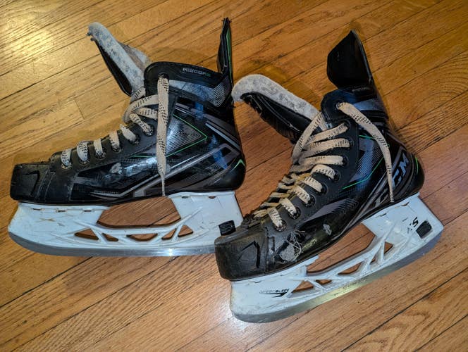 2019 CCM Ribcor 86K Hockey Skates Regular Width Size 4 (Used)