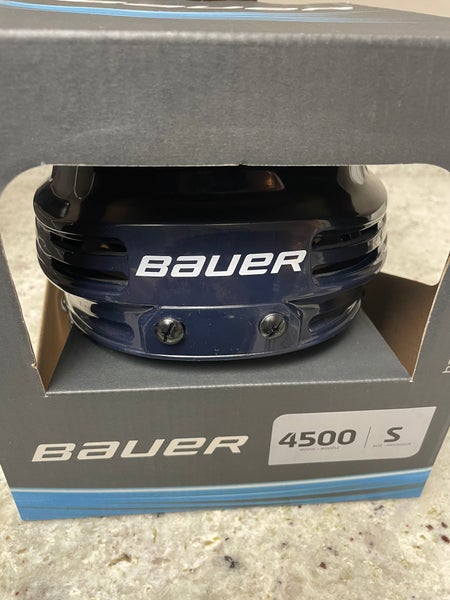 New in Box Small Navy Bauer 4500 Hockey Helmet (New)