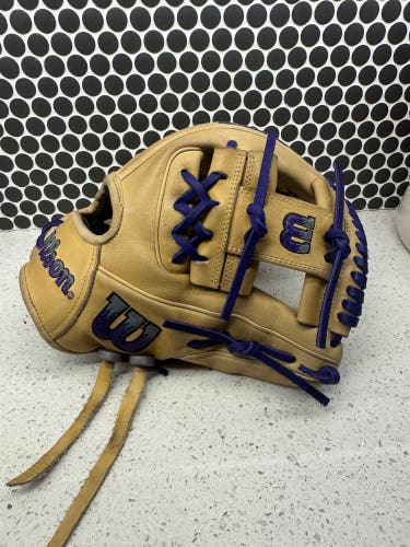 Wilson A2000 RH Infield Baseball Glove 11.5" (Used)