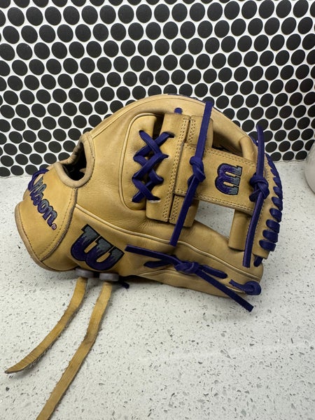 Wilson A2000 RH Infield Baseball Glove 11.5" (Used)